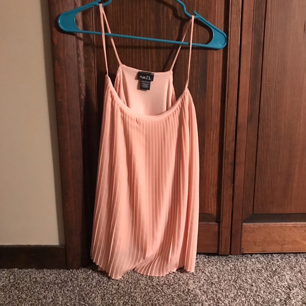 NWOT Pleated peach cami
